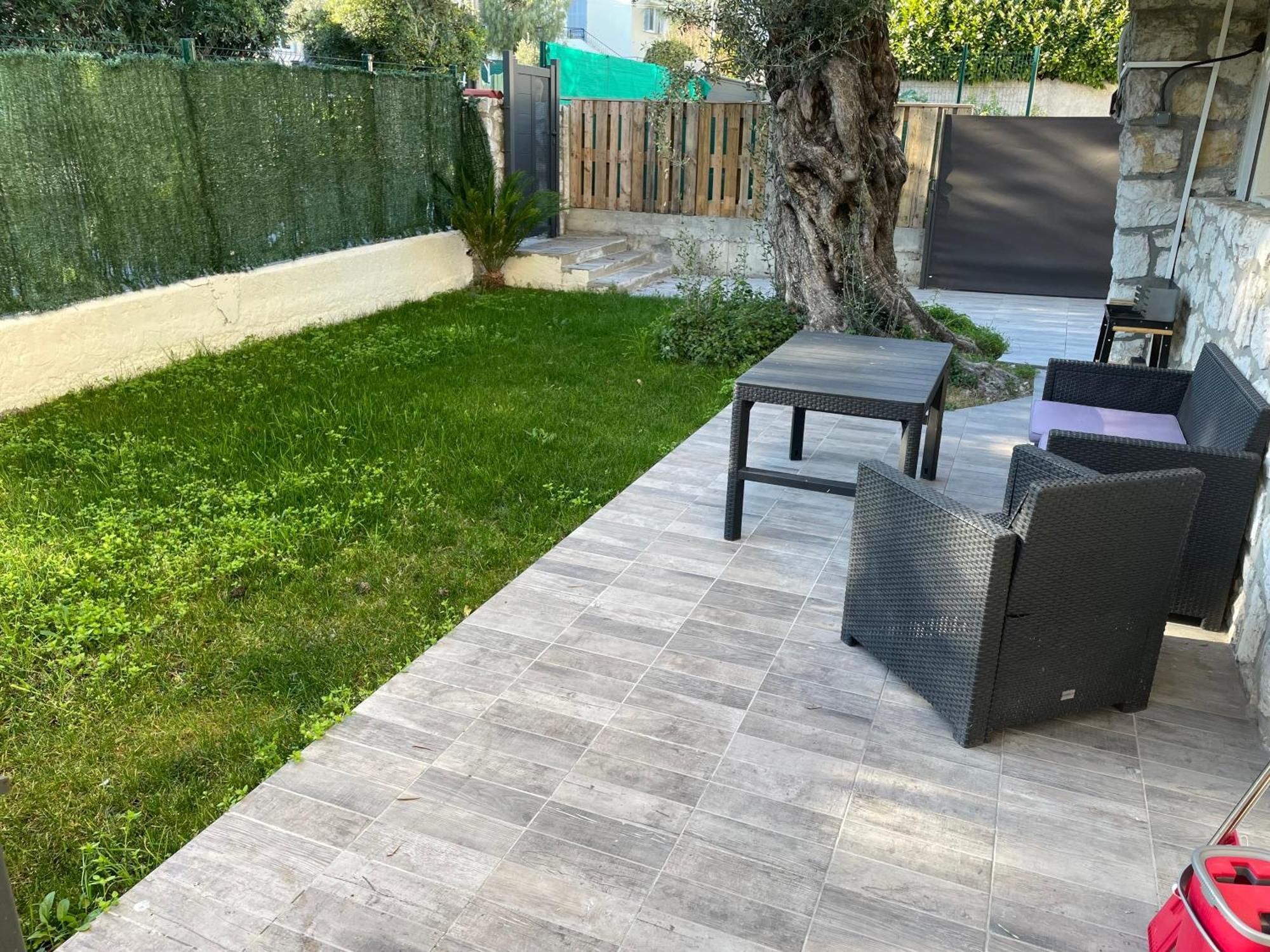 Joli Rez De Jardin 4 Pieces A Cagnes Sur Mer Bagian luar foto